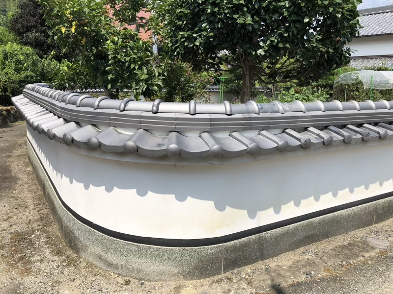 塀に車が接触•塀復旧工事