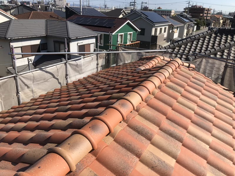 和風瓦から洋風瓦へイメージ一新した屋根リノベーション工事