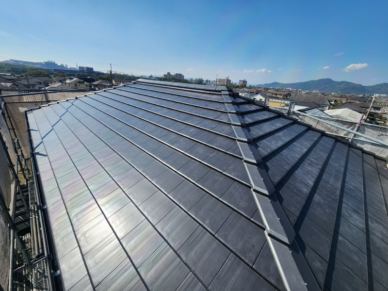 ウロコ模様のカラーベストから瓦屋根へ葺き替え・樋交換工事