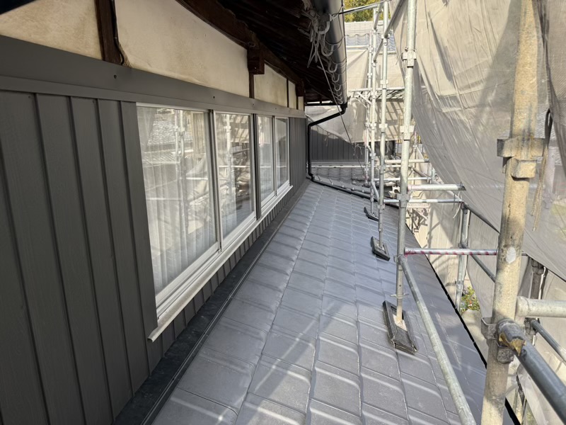 屋根と外壁の雰囲気を大切にしたやり替え工事